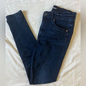 Express Women’s High Rise Jean Leggings